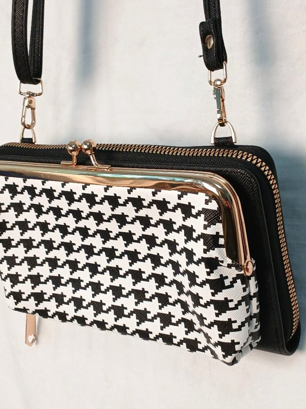 Cute 2-In- 1 Cross Body Purse